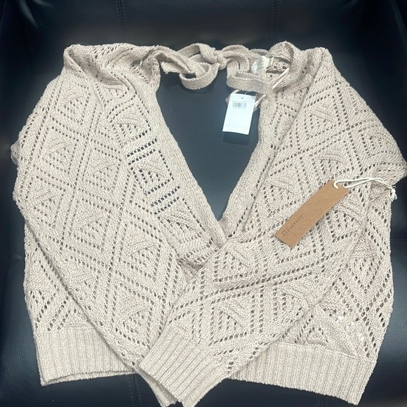 Sweater - Picture 3 of 8